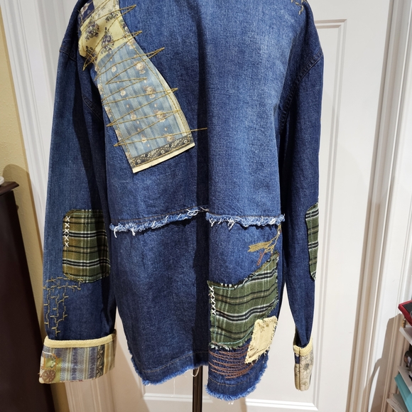 Double D Ranch Denim Jacket With Accents - Size XL - Picture 2 of 11
